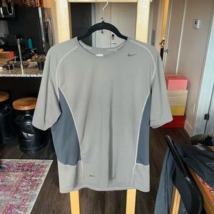 Nike fit dry t-shirt size mens xl